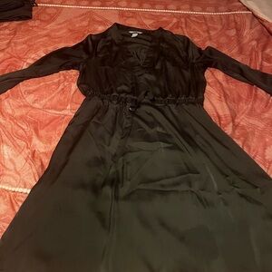 H&M Long Sleeved Midi Dress